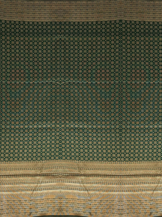 Raunika – The Emerald Elegance