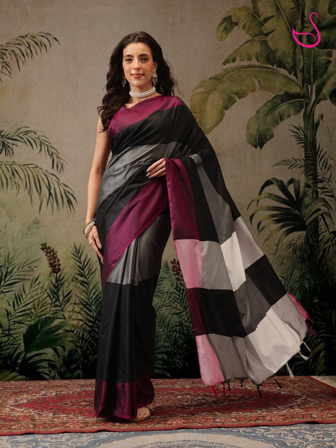 Ruvya – The Midnight Charcoal Grace