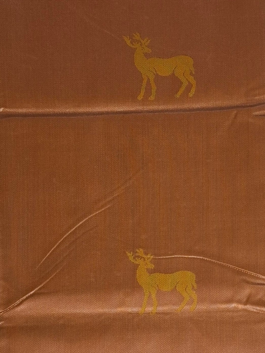 Saanvika – The Antique Gold Elegance