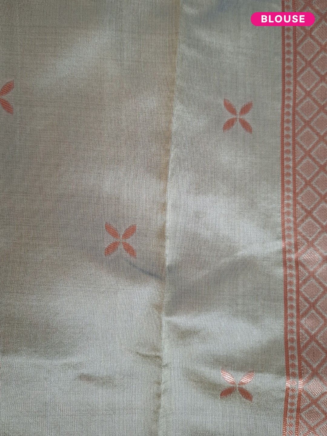 Aarvika – The Graceful Green Copper Drape