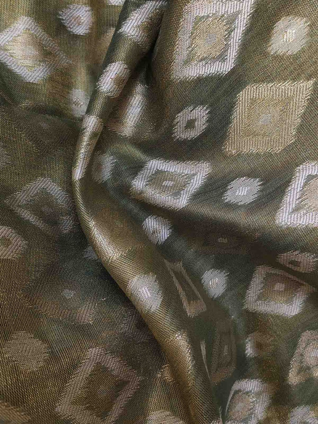 Divira - The Antique Olive Charm
