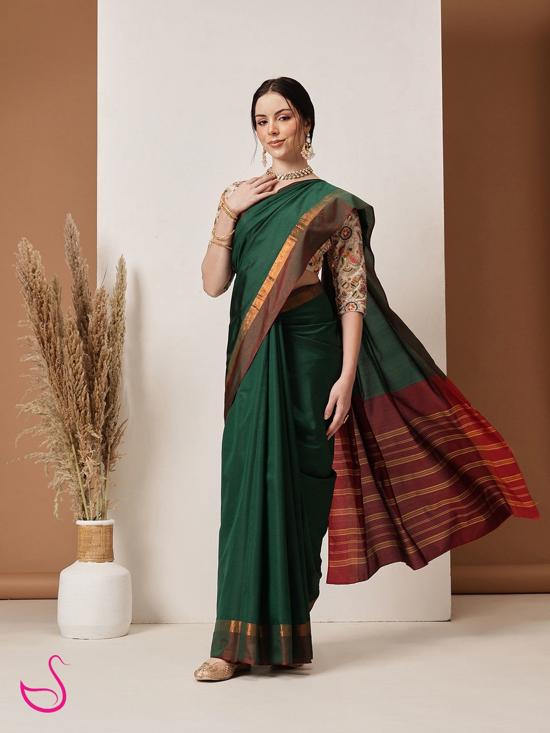Anvika - The Verdant Maroon Harmony