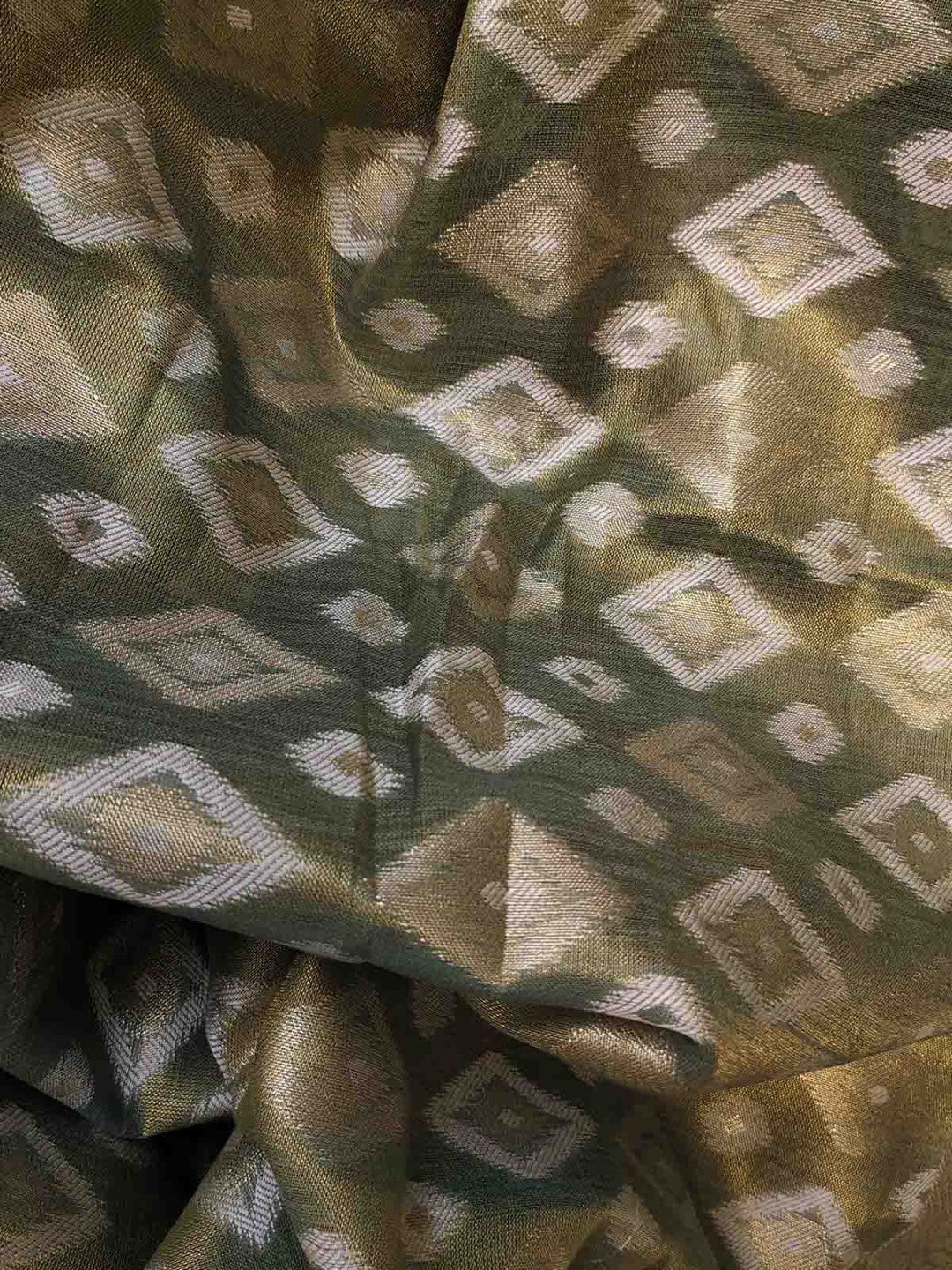 Divira - The Antique Olive Charm