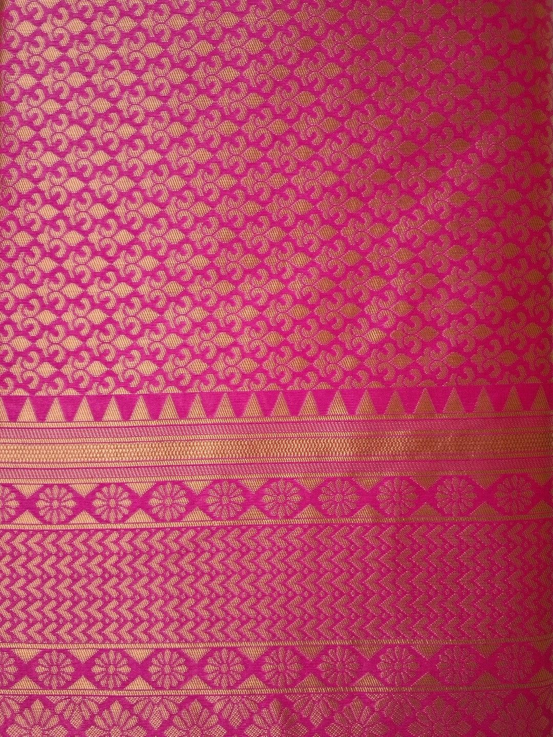 Ranitaara – The Regal Magenta Elegance