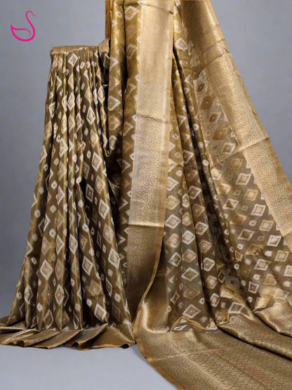 Iravika - The Antique Fern Elegance