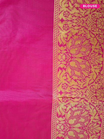 Aneira – The Featherlight Magenta Elegance
