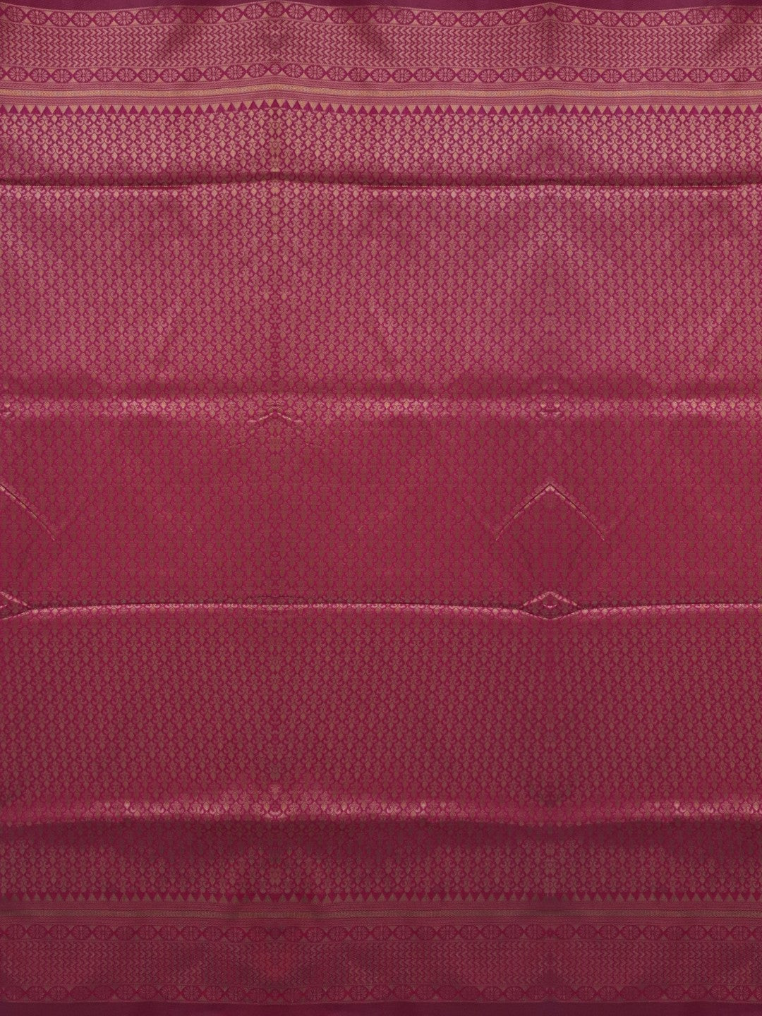 Ranitaara – The Regal Magenta Elegance