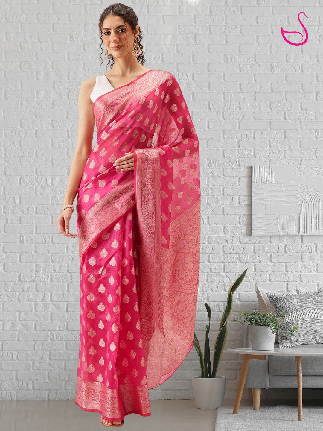 Ruhika – The Blooming Fuchsia Weave