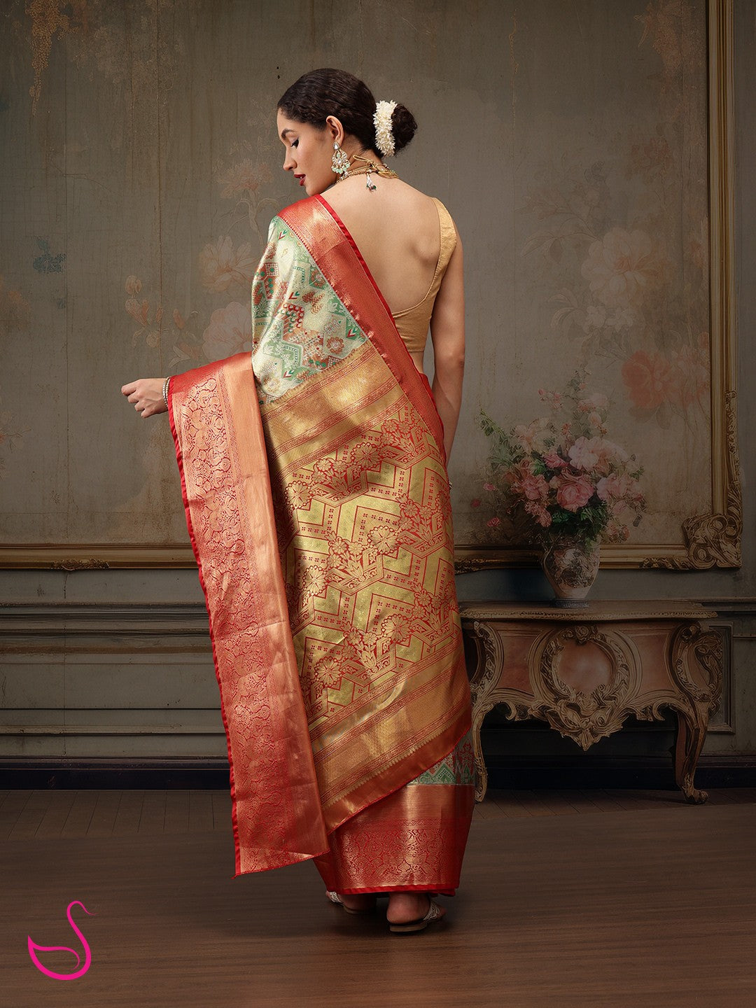Tarangika – The Blooming Chevron Weave