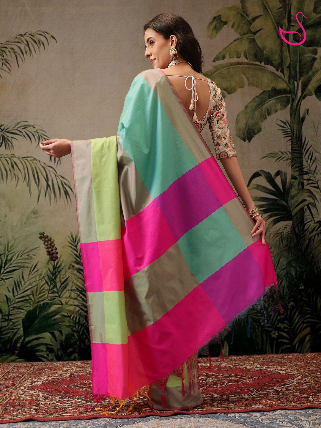 Avira – The Pastel Breeze Charm