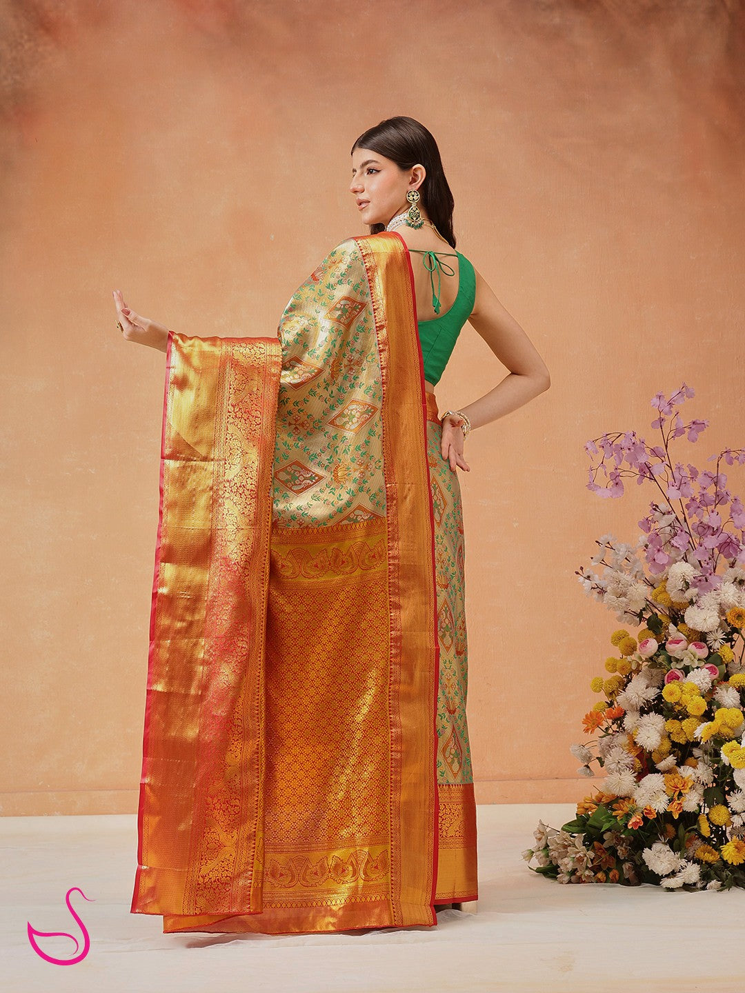 Mayukhi – The Lustrous Vine Weave